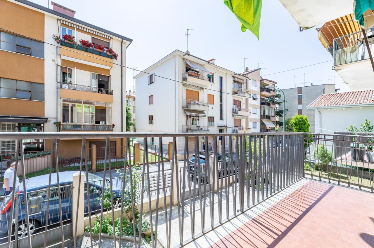 La Fenice Mestre Apartment Exterior foto